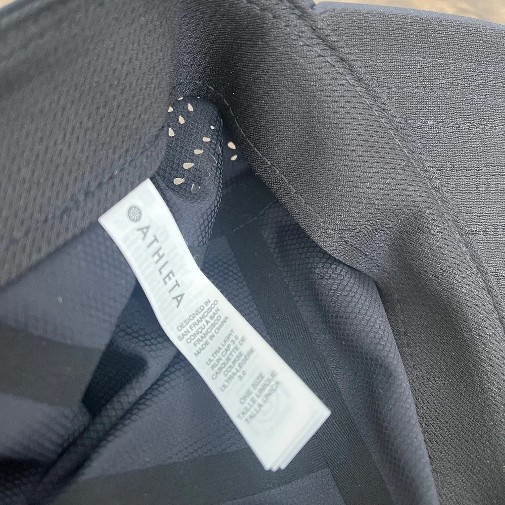 Athleta Ultra Light Run Cap 3.0 Ultra Black - Picture 2 of 4